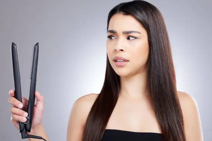 Tricks to Use a Straightener Correctly